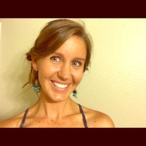 Meet your Posher, Amelia